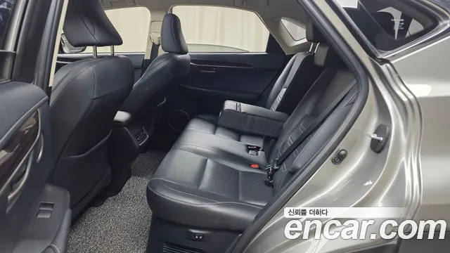 Lexus NX 2017 thumb 11