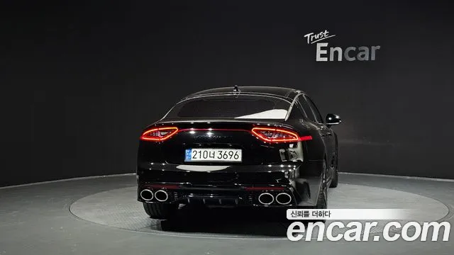 Kia Stinger 2019 thumb 2