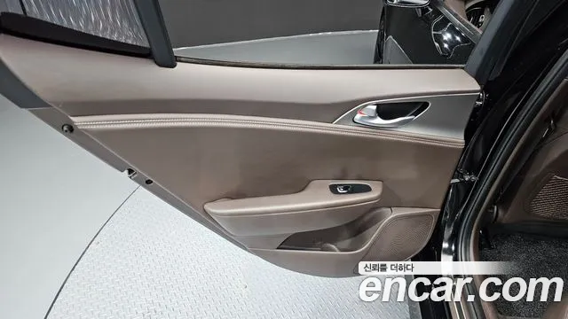 Kia Stinger 2019 thumb 4