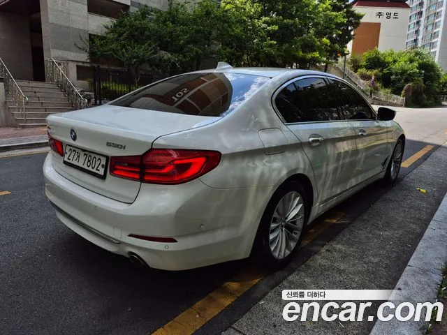 BMW 5 серии 2018 thumb 12