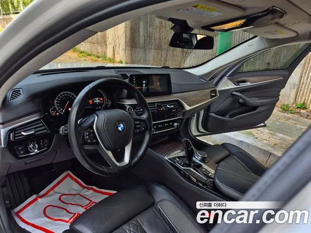 BMW 5 серии 2018 thumb 8