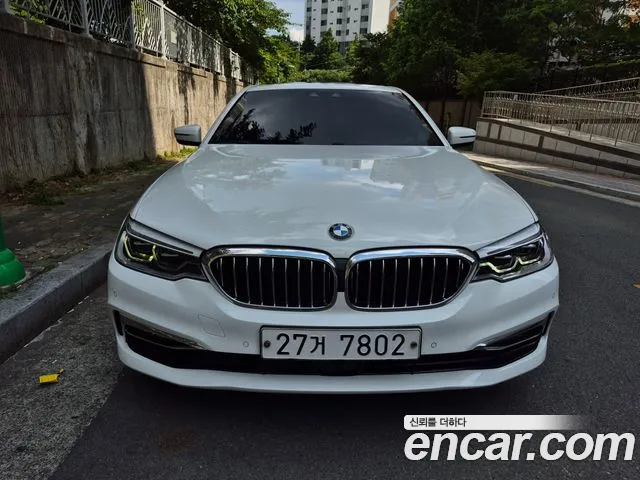 BMW 5 серии 2018 thumb 2