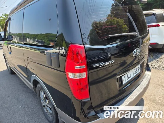 Hyundai Staria 2017 thumb 4