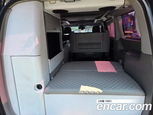 Hyundai Staria 2017 thumb 9