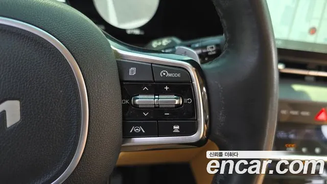 Kia Carnival 2022 thumb 2