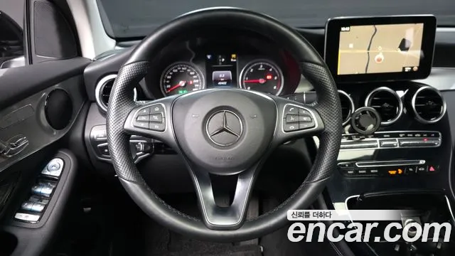 Mercedes-Benz GLC 2018 thumb 9