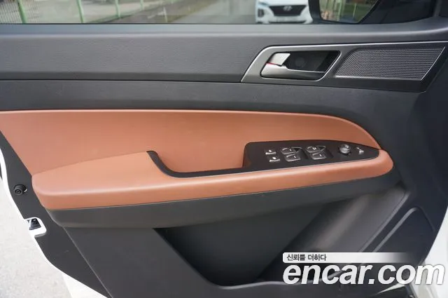 KGM Rexton 2020 thumb 7