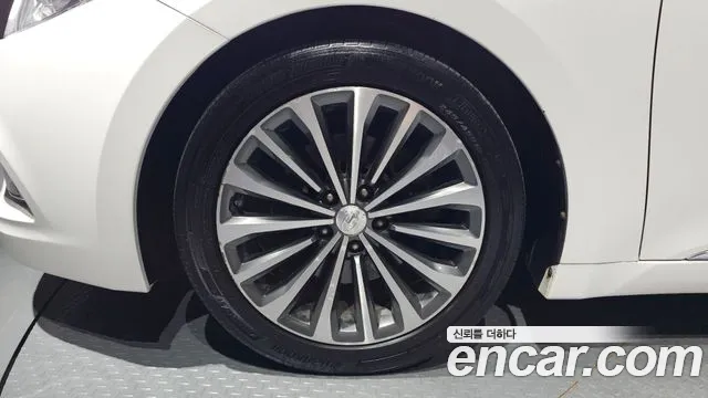 Hyundai Grandeur 2013 thumb 6