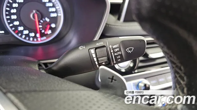 Genesis G70 2018 thumb 6