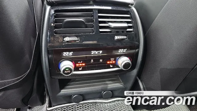 BMW 5 серии 2018 thumb 3