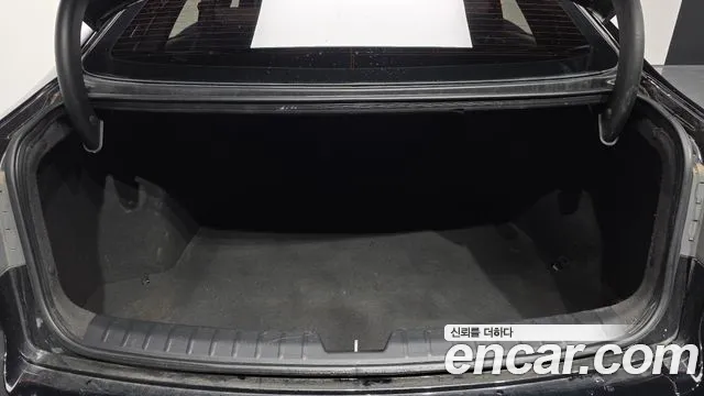 Hyundai i40 2012 thumb 10