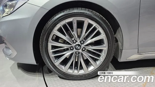 Hyundai Grandeur 2017 thumb 4