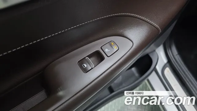 Hyundai Grandeur 2017 thumb 6
