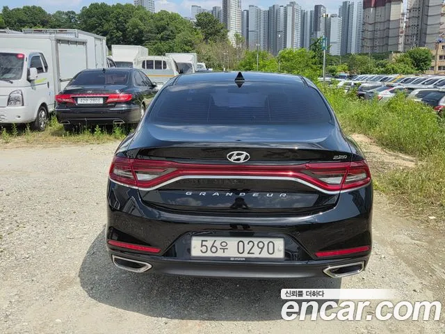 Hyundai Grandeur 2016 thumb 4