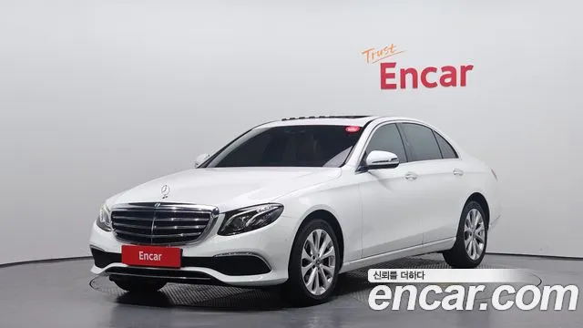 Mercedes-Benz E-Class 2017 thumb 7