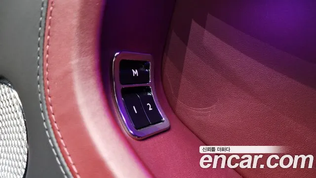 Bentley Continental 2020 thumb 9