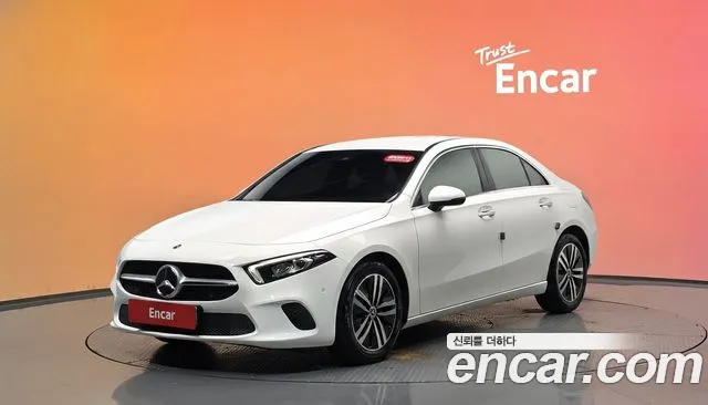 Mercedes-Benz A-Class 2022 thumb 9