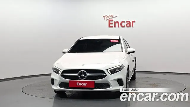 Mercedes-Benz A-Class 2022 thumb 10