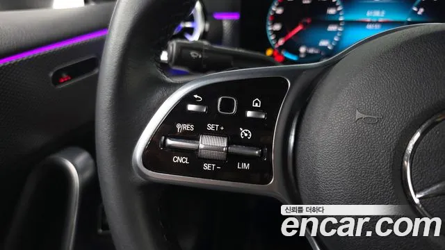 Mercedes-Benz A-Class 2022 thumb 3