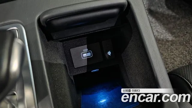 Genesis G90 2019 thumb 2