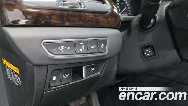 Genesis G90 2019 thumb 7