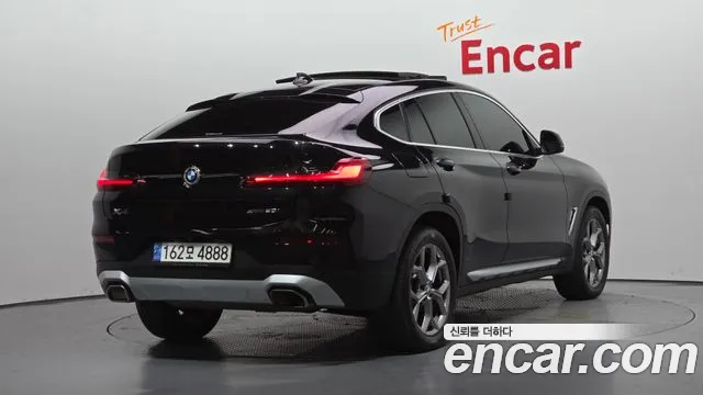 BMW X4 2022 thumb 6