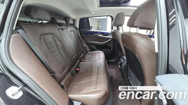 BMW X4 2022 thumb 8