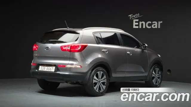 Kia Sportage 2011 thumb 12