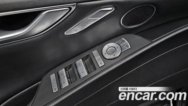 Genesis G80 2021 thumb 9