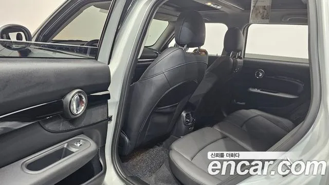 Mini Cooper Clubman 2022 thumb 11