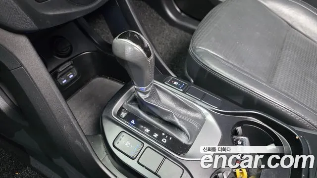 Hyundai DM 2013 thumb 8