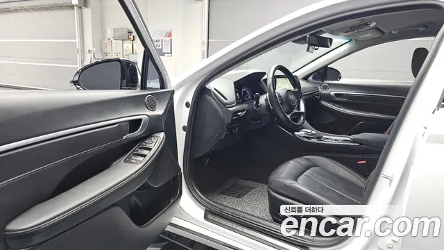 Hyundai Sonata 2022 thumb 2