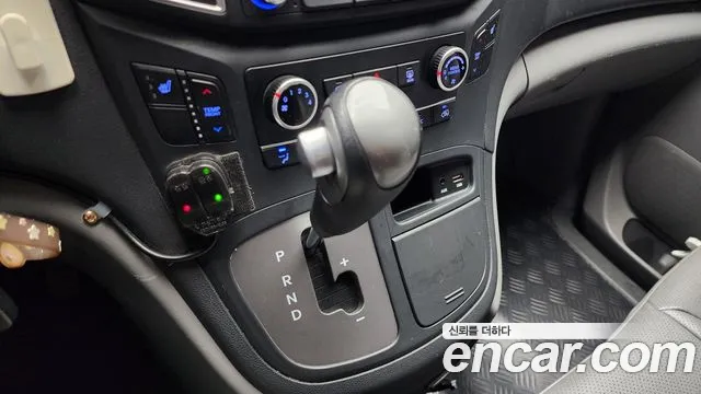 Hyundai Staria 2019 thumb 11