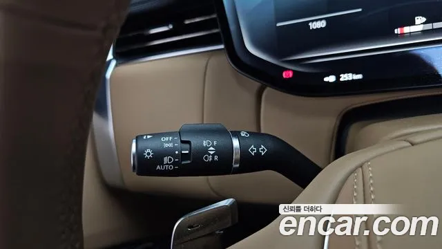Land Rover Range Rover 2026 thumb 9