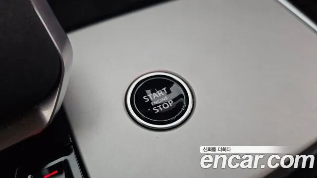 Land Rover Range Rover 2026 thumb 8