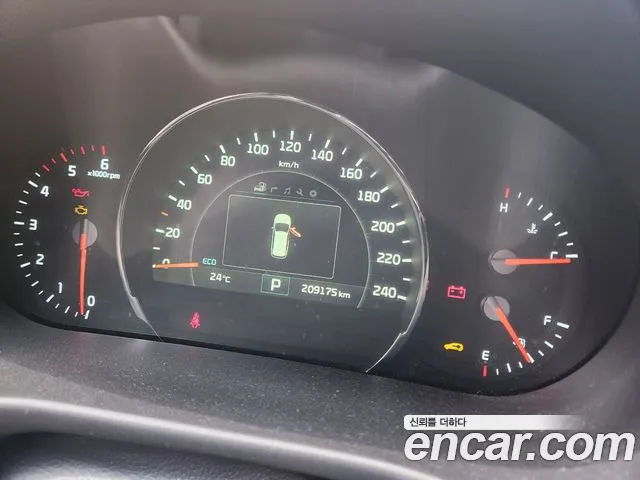 Kia Sorento 2015 thumb 12