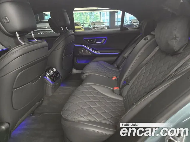Mercedes-Benz S-Class 2025 thumb 3