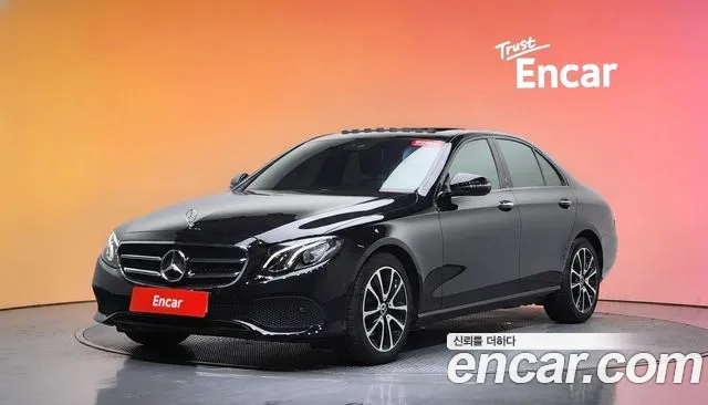 Mercedes-Benz E-Class 2020 thumb 3