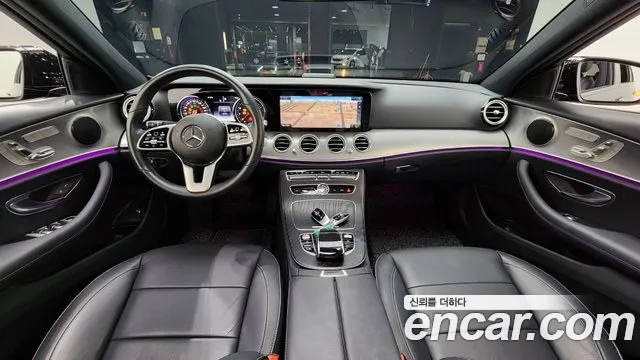 Mercedes-Benz E-Class 2020 thumb 9