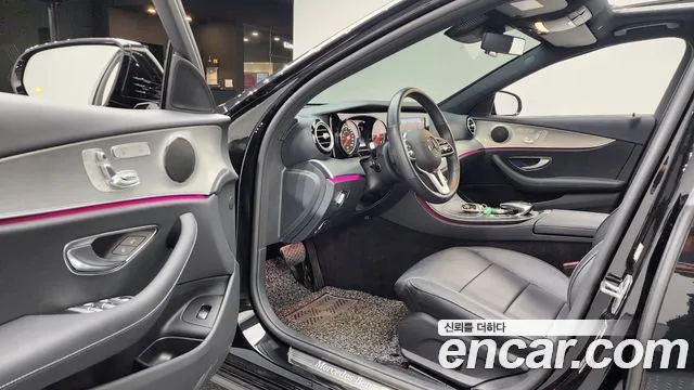 Mercedes-Benz E-Class 2020 thumb 7