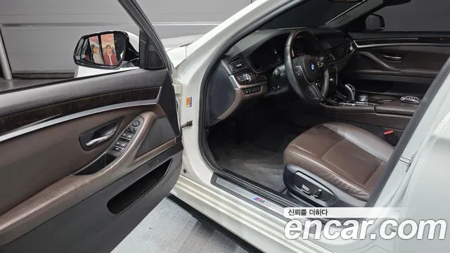 BMW 5 серии 2016 thumb 7