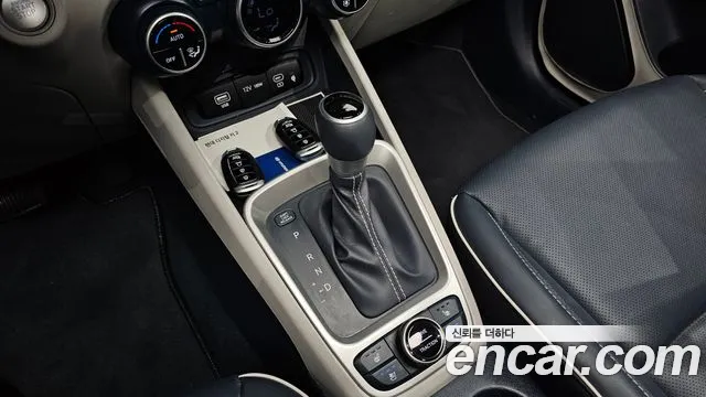 Hyundai Venue 2024 thumb 2