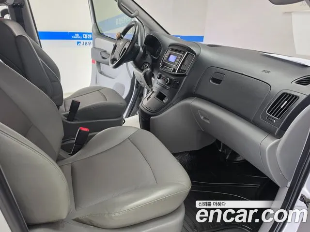 Hyundai Staria 2019 thumb 10