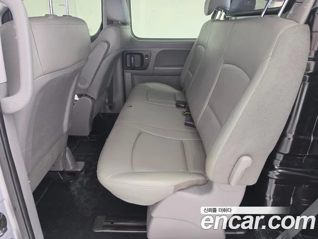 Hyundai Staria 2019 thumb 5