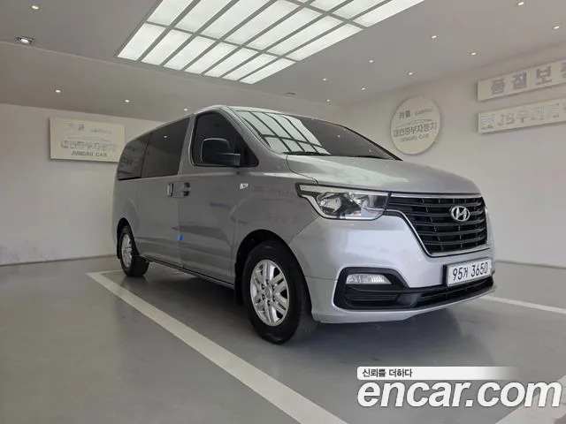Hyundai Staria 2019 thumb 6