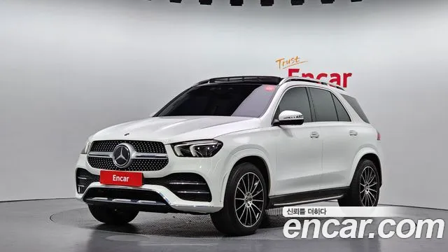Mercedes-Benz E-Класс 2023 thumb 10