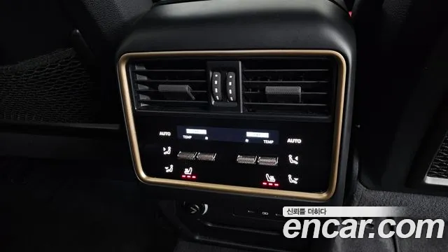 Porsche Cayenne 2023 thumb 7