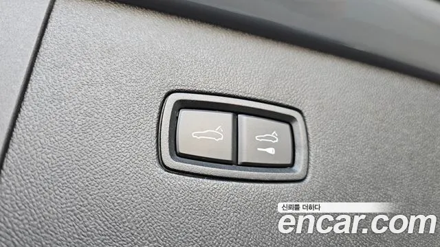 Porsche Cayenne 2023 thumb 3