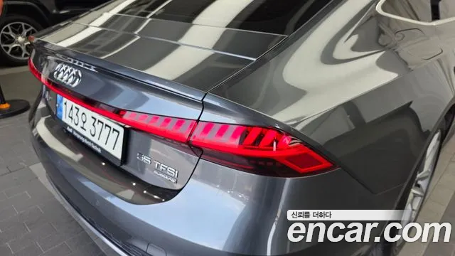 Audi A7 2021 thumb 12