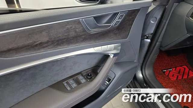 Audi A7 2021 thumb 2